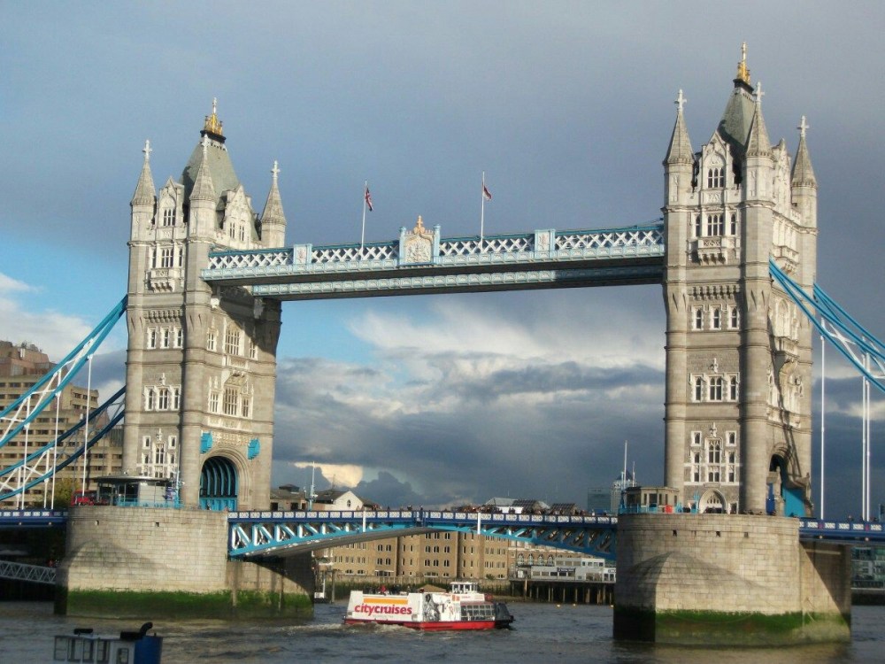 6032445c5c7c895a6520de9357410d67